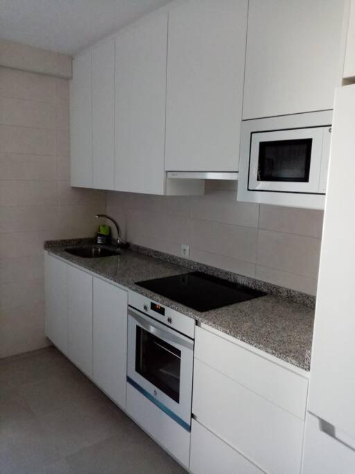 Casa Julio, Bonita Casa Comoda Y Espaciosa, Totalmente Reformada Con Terraza Y Jardin Privado Riezu Ngoại thất bức ảnh