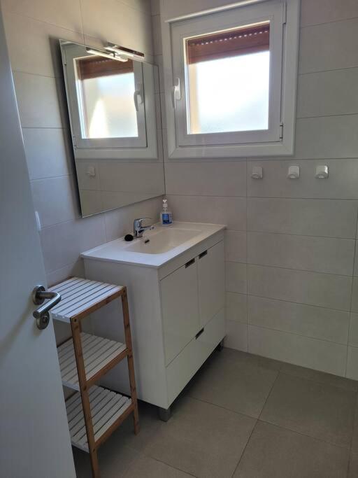 Casa Julio, Bonita Casa Comoda Y Espaciosa, Totalmente Reformada Con Terraza Y Jardin Privado Riezu Ngoại thất bức ảnh