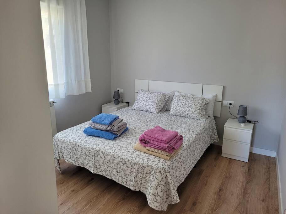 Casa Julio, Bonita Casa Comoda Y Espaciosa, Totalmente Reformada Con Terraza Y Jardin Privado Riezu Ngoại thất bức ảnh